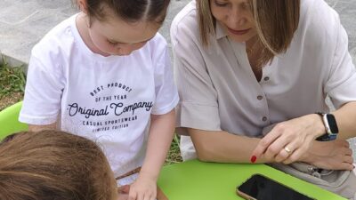 İzmir Büyükşehir Belediyesi'nin yeni gönüllülük projesi "Geleceğin Atölyeleri", çocukları ve