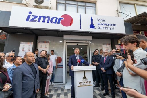 İZMAR açılışında konuşan Başkan Cemil Tugay, Maliye Bakanlığı'ndan onay çıkmayan