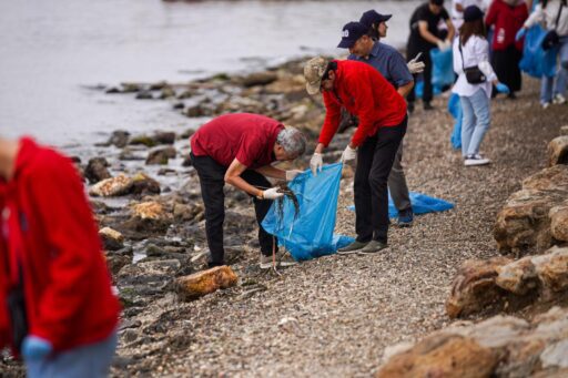 İzmir, Japonya'daki lise hareketini destekleyerek Guinness Dünya Rekoru kırmayı hedefledi.