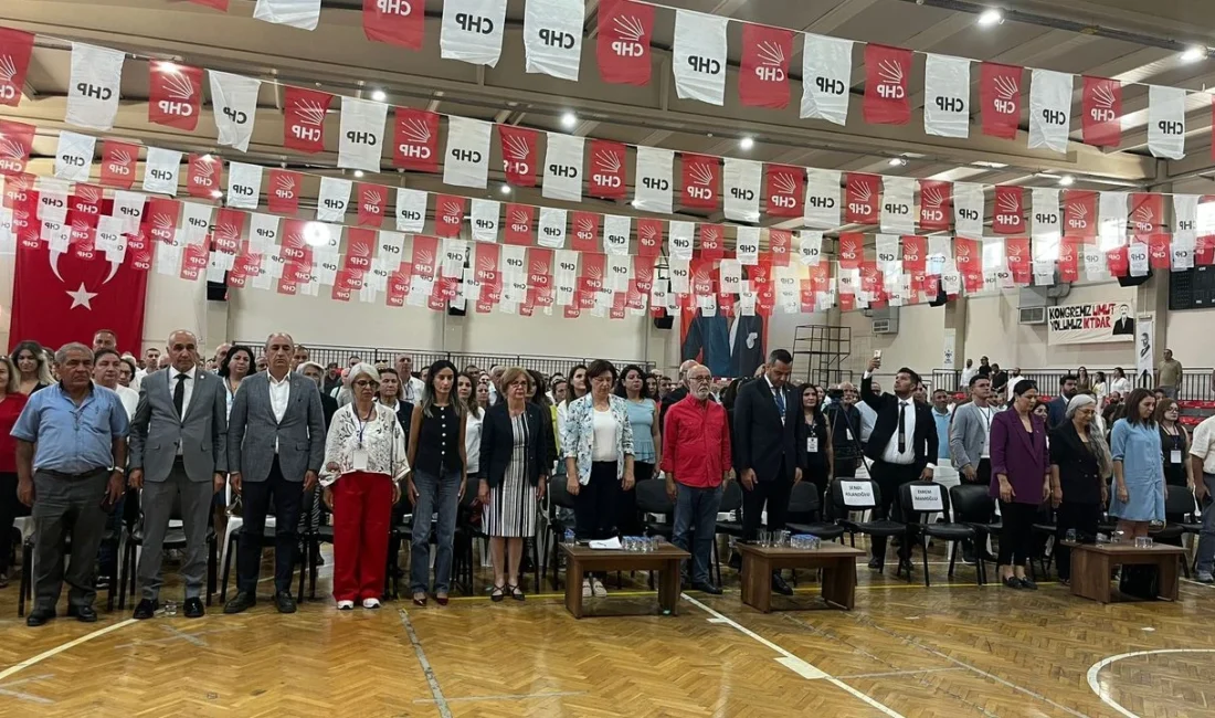 CHP Çiğli’de Tek Adaylı Kongrede Liderlerden İktidara Sert Mesajlar CHP Çiğli kongresine, belediye başkanının Harmandalı çöp tesisine karşı duruşu