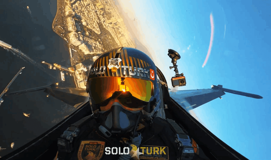 İzmir, 9 Eylül 1922'de düşman işgalinden kurtuluşunun 103. yılını görkemli