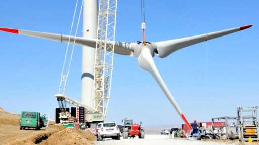 ABD'li Dev Rüzgar Türbini Üreticisi TPI Composites İflas Ettikten Sonra İzmir'deki Fabrikalarını Sattı