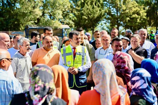Denizli Büyükşehir Belediye Başkanı Bülent Nuri Çavuşoğlu, Babadağ ilçesindeki Mollaahmet-Göveçlik