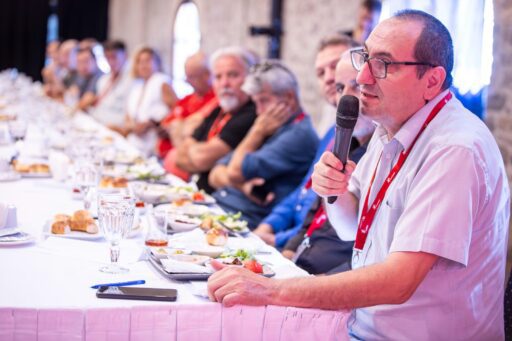 Başkan Tugay'dan Amatör Spor Kulüplerine Destek Çağrısı