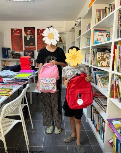 İzmir'de iyilik zinciri: Muhtarlar ve gönüllüler işbirliğiyle 100 çocuğun yüzünü