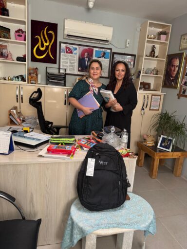 Bir Demet Papatya, Bir Gülümseyen Çocuk