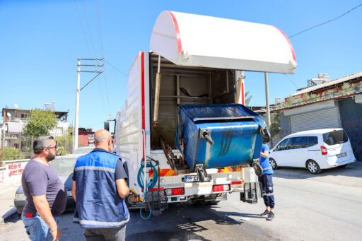 Buca Belediyesi’nden “24 Saat Kesintisiz Temizlik” Seferberliği