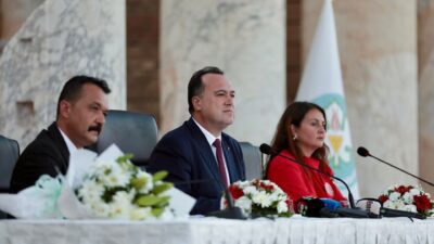 Manisa Büyükşehir Belediye Başkanı Besim Dutlulu, Muradiye'deki imar planı değişikliğinde