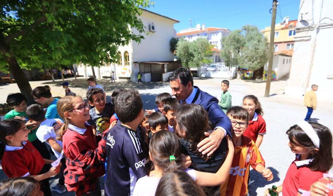 Muğla Büyükşehir Belediyesi öğrencilere sağladığı okul kıyafeti, beslenme ve kırtasiye