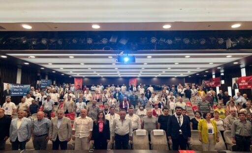 CHP Karabağlar'da istifa etme kararı alan 9 meclis üyesi, Parti