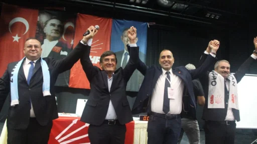 CHP Konak İlçe Kongresi Sonuçlandı Serkan Kalmaz Yeni Başkan Oldu 