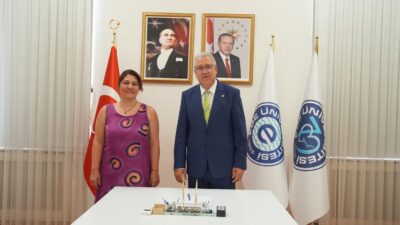 Ege Üniversitesi'nin, omurilik hasarı sonrası oluşan sinir iyileşmesini engelleyen duruma