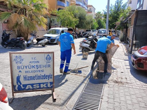 Aydın Büyükşehir Belediyesi'nin liderliğinde kış hazırlıklarına başlayan ekiplere vatandaşlardan teşekkür