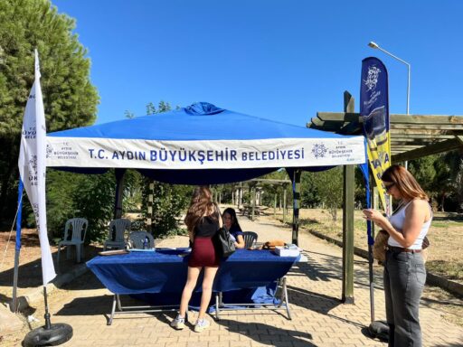 Başkan Özlem Çerçioğlu, Aydın'a gelen üniversite öğrencilerine 