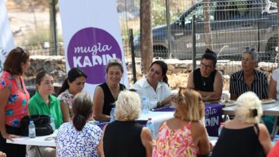 Muğla Büyükşehir Belediyesi'nin "Gezici Danışma Otobüsü" projesi, kırsaldaki kadın ve