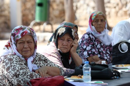 Gezici Danışma Otobüsü Kırsaldaki Kadın ve Çocuklara Umut Oluyor