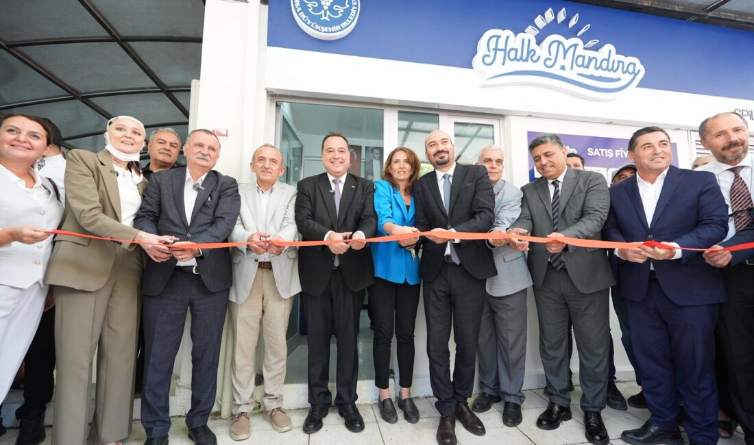 Yunusemre’de Halk Mandıra Açıldı: Manisa’da Sosyal Belediyecilik Hizmetleri Genişletiliyor Manisa Büyükşehir Belediyesi, sosyal belediyecilik anlayışıyla Yunusemre ilçesi Laleli Mahallesi'nde