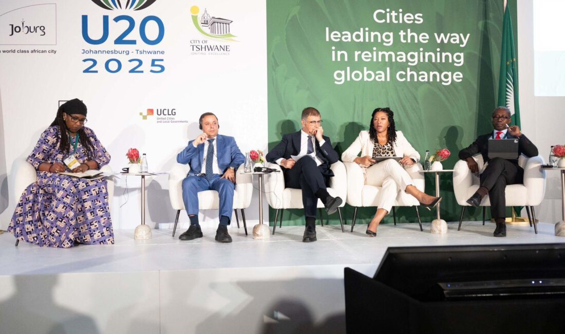 İzmir Büyükşehir Belediye Başkanı Dr. Cemil Tugay, Güney Afrika'da düzenlenen