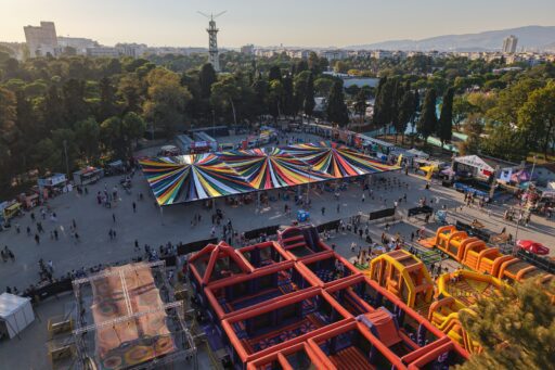 İzmir Enternasyonal Fuarı'nda Çocuklar Oyun Alanında Coşuyor
