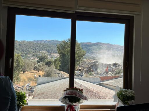 AK Parti İzmir Milletvekili Ceyda Bölünmez Çankırı, Güzelbahçe Kaymakamı Mehmet