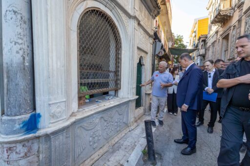 İzmir’in Tarihi Yapıları Yeniden Canlanıyor