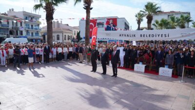 Ayvalık’ta kurtuluşun 103. yıl dönümü, milli birlik ve beraberlik ruhuyla