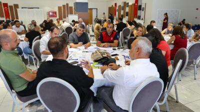 Karabağlar Belediyesi, kentsel dönüşümü sadece bir yapısal değişim olarak görmüyor.