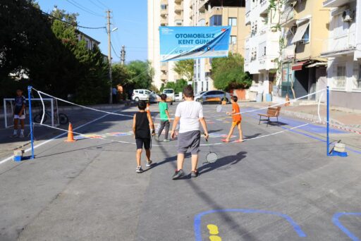 Karabağlar'da Otomobilsiz Kent Günü
