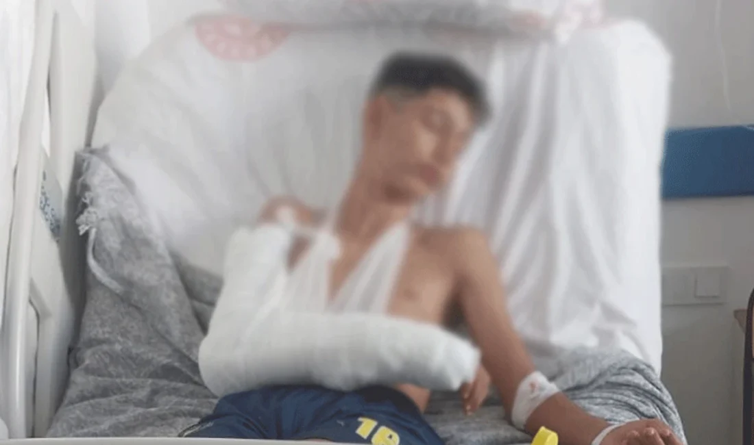 Liseli öğrenci 3. kattan atıldı: Ölümden döndü İzmir'de akran zorbalığı kan dondurdu: Atatürk Spor Lisesi'nde bir öğrenci