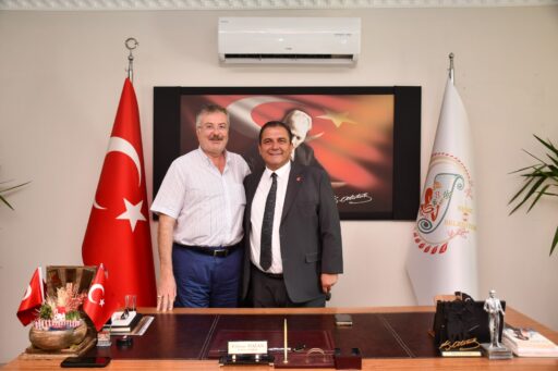 Uşak’ın Eşme ilçesinde bu yıl 27’ncisi düzenlenen Uluslararası Turistik Kilim,