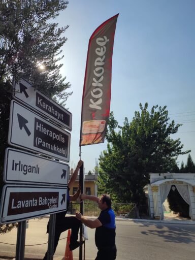 Denizli Büyükşehir Belediyesi Zabıta Dairesi Başkanlığı ekipleri, Pamukkale yolu üzerinde