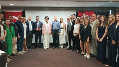 Kemalpaşa Sanayici ve İş İnsanları Derneği (KESİAD) Başkanı Yeşim Işıklı,