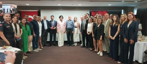 Kemalpaşa Sanayici ve İş İnsanları Derneği (KESİAD) Başkanı Yeşim Işıklı,