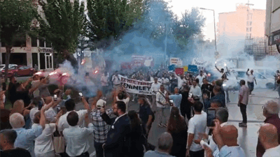 Serkan Kalmaz, Konak CHP ilçe başkanlığı adaylığını yüzlerce kişinin katıldığı