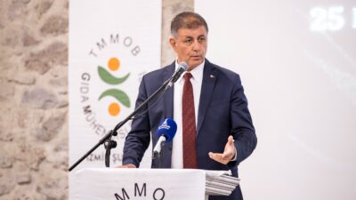 İzmir Büyükşehir Belediye Başkanı Cemil Tugay, Gıda Mühendisleri Günü etkinliğinde