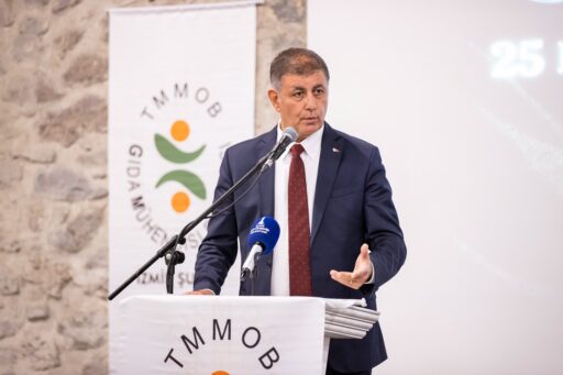 İzmir Büyükşehir Belediye Başkanı Cemil Tugay, Gıda Mühendisleri Günü etkinliğinde