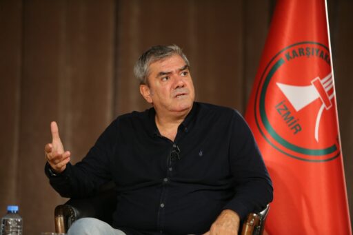 Düzenlenecek panelde usta gazeteciler Yılmaz Özdil ve Korcan Karar, Karşıyakalılarla