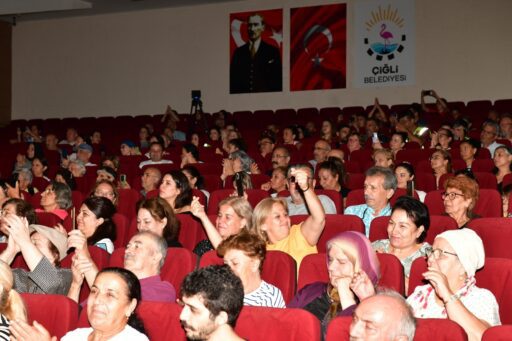 Bozkırın Son Tezenesi Neşet Ertaş, vefatının 13. yılında Çiğli Belediyesi'nin