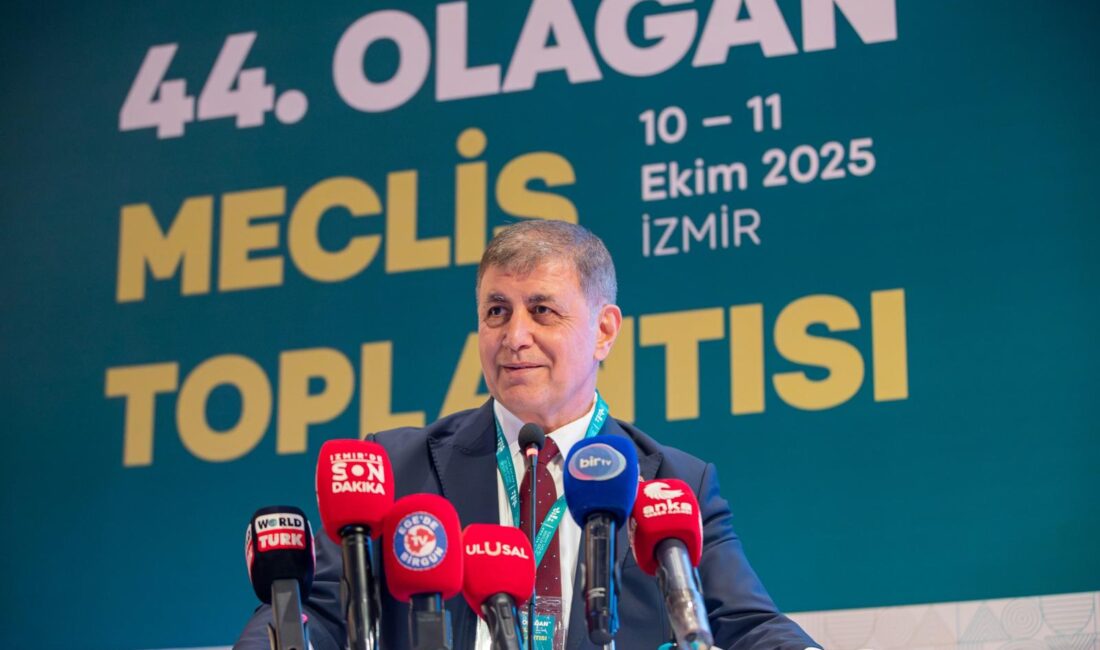 Başkan Dr. Cemil Tugay, Sağlıklı Kentler Birliği toplantısında su krizinin