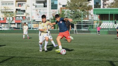 Karşıyaka’da 29 Ekim Cumhuriyet Kupası U-12 Futbol Turnuvası tamamlandı. 14