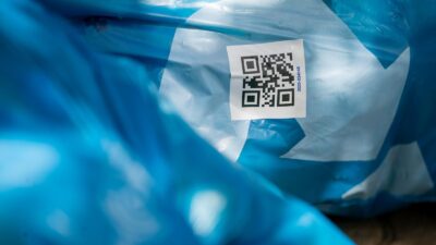 İzmir Büyükşehir Belediyesi’nin “Dönüşüme Evde Başla” projesi artık mobil uygulamayla