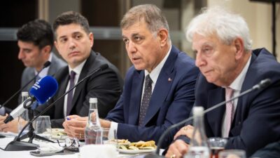 Başkan Tugay, İEKKK toplantısında su krizi ve kuraklıkla mücadelede acil