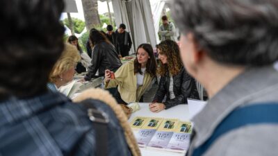 6. İzmir Kitap Fuarı Kültürpark’ta başladı. Başkan Cemil Tugay, “Askıda