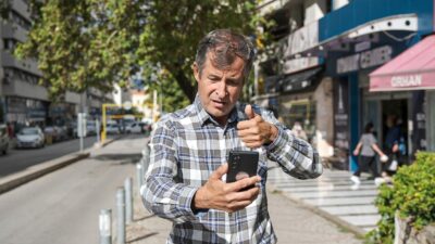 İzmir Büyükşehir, işitme engellilere özel “Sessiz Destek Merkezi”ni hayata geçirdi.