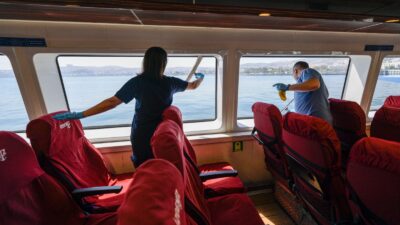 İZDENİZ’in yolcu memnuniyet oranı yüzde 94’e ulaştı. İzmirliler, sefer saatleri