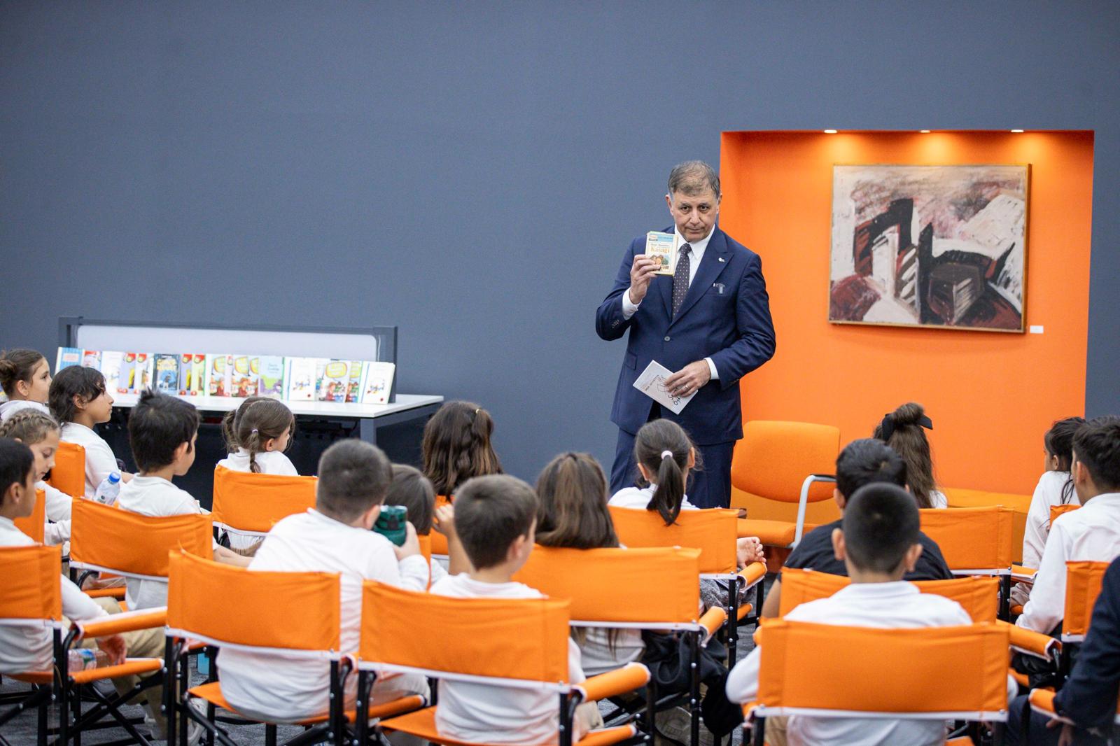 Başkan Cemil Tugay, Fuat Köprülü İlkokulu öğrencileriyle İlber Ortaylı Kütüphanesi’nde