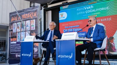 İzmir Kitap Fuarı’nda Prof. Dr. Yılmaz Büyükerşen ve Prof. Dr.