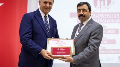 Başkan Tugay, inovasyonu belediyede kültür haline getirdiklerini belirtti: “Sırtımızı bilime