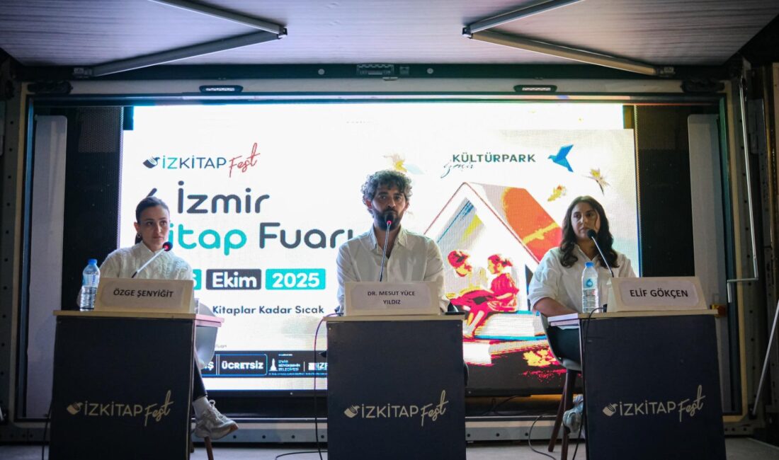 İZKİTAP – 6. İzmir Kitap Fuarı kapsamında düzenlenen Fikir Söyleşileri’nde