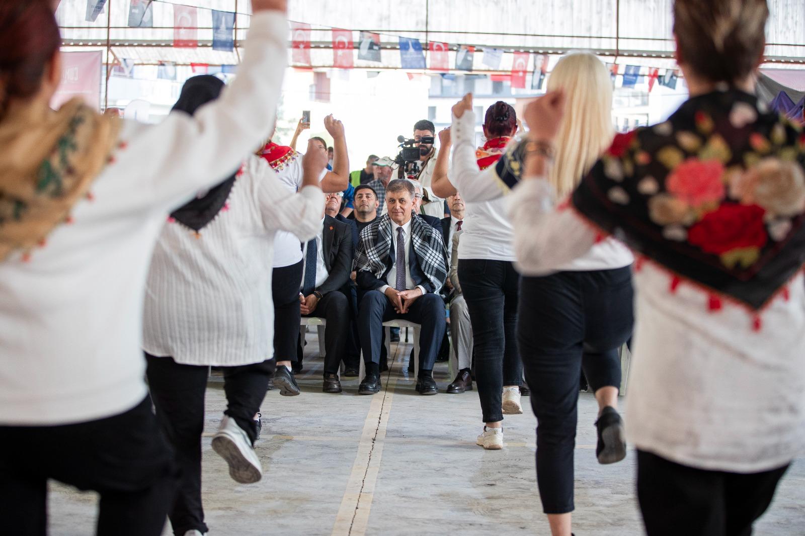 İzmir Büyükşehir Belediye Başkanı Cemil Tugay, Menemen’de “Cumhuriyet Her Yerde”